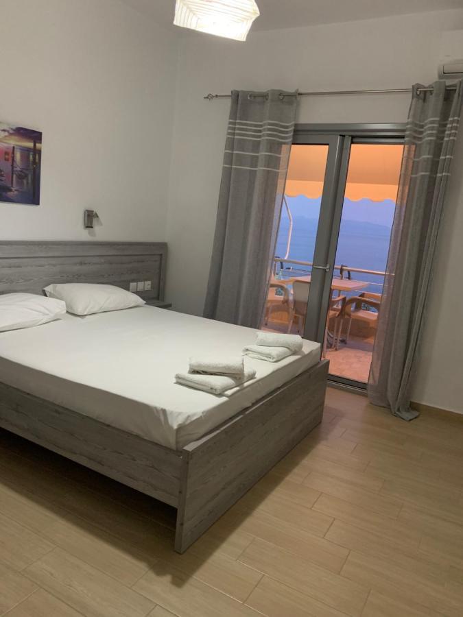 Blue Sea Apartments Qeparo Exterior photo